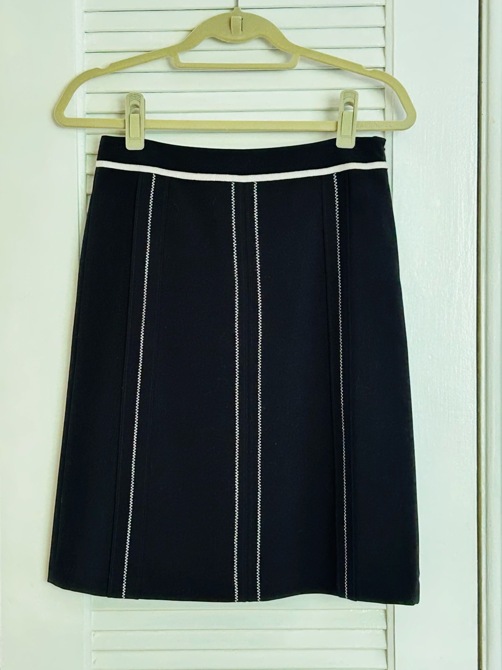Ann Taylor Black Midi Skirt with White Piping